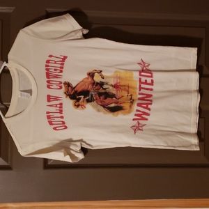 Outlaw Cowgirl Wanted T-Shirt, Size Medium, Cream Colored